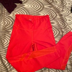 Old Navy Elevate Leggings 7/8 length High-waisted Red